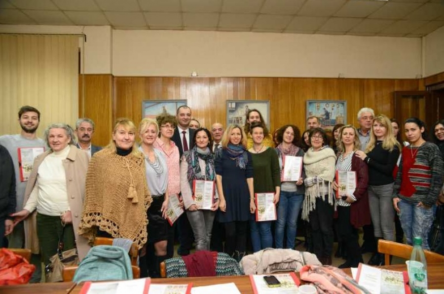 Trideset nezaposlenih Novosađana uspešno završilo obuku starog zanatstva i umetničkih zanata